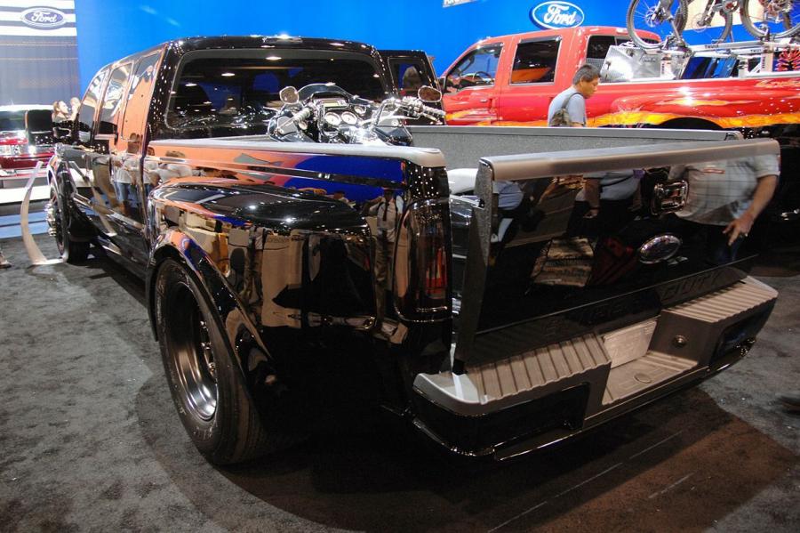  Ford Super Duty by DeBerti 2007 года  (фото 8 из 8)